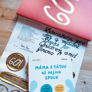 🟡 Dneska je Den otců. Mně můj táta hodně chyběl. I to byl jeden z důvodů k vydání knížky MÁMA S TÁTOU UŽ NEJSOU SPOLU. 🟡...